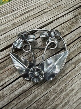 Vintage Art Nouveau Brooch/Pin Sterling Silver Floral 2” H X 1.75” W Preowned